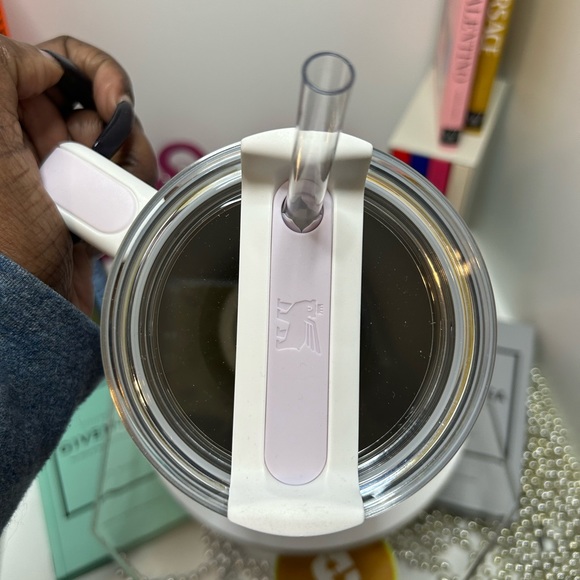 Stanley 1913 Flowstate 40 oz Quencher H2.0 Tumbler Wisteria - Picture 5 of 8